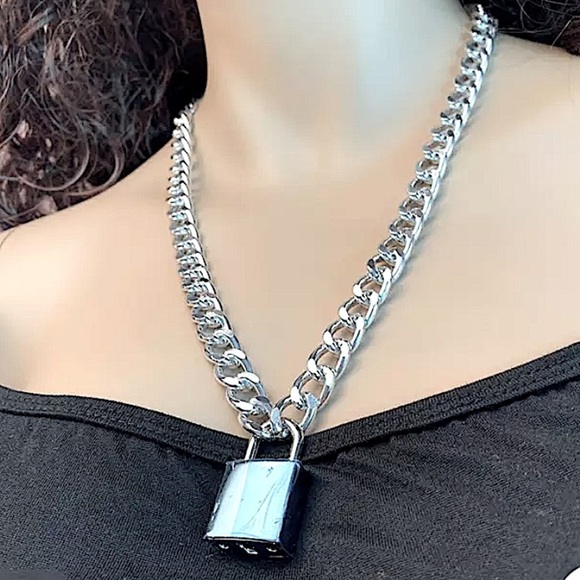 Silver Lock Key Cuban Chain Link Choker - Picture 2 of 10